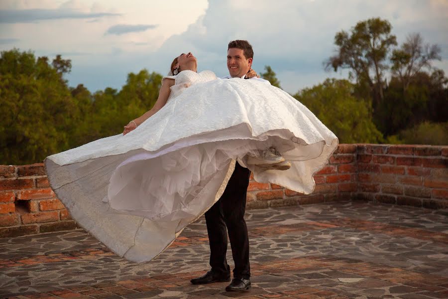 Fotógrafo de casamento Nicolás Anguiano (nicolasanguiano). Foto de 21 de dezembro 2021