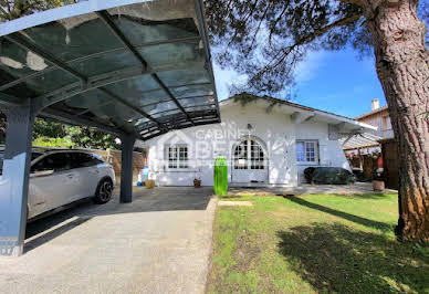 House with pool and terrace 1