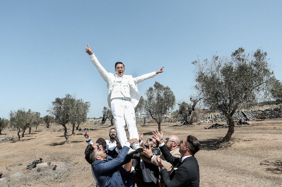 Fotografo di matrimoni Alessandro Spagnolo (fotospagnolonovo). Foto del 17 novembre 2021