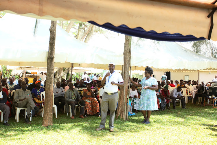 James Kataru addressing the attendants of a farmers field day held at Butula, Busia county on Thursday, May 5.