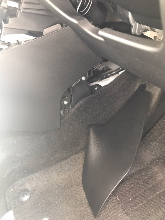 CX-3のDIY・アームレスト取付・純正オプションに関するカスタム事例の投稿画像5枚目