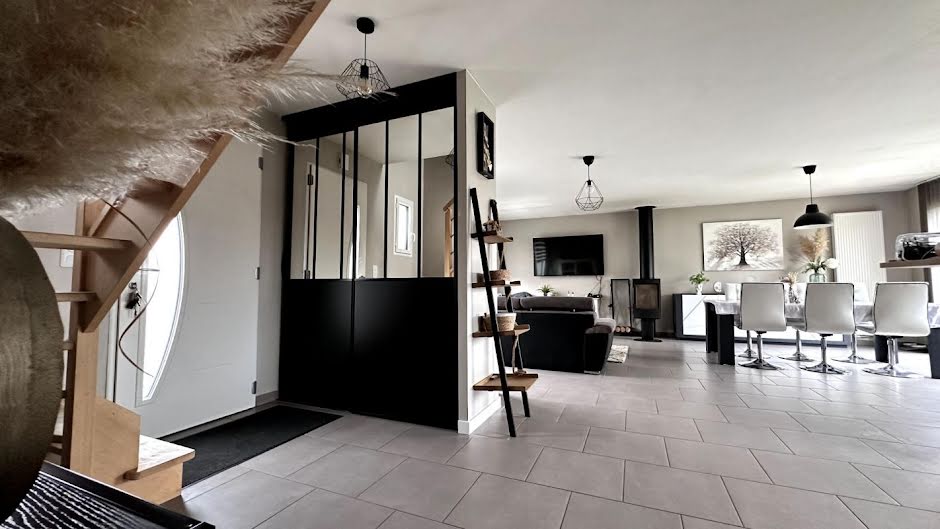 Vente maison 4 pièces 115 m² à Cambron (80132), 275 000 €