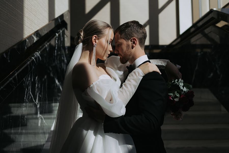 Fotógrafo de casamento Polina Pomogaybina (pomogaybina). Foto de 25 de março 2023