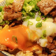 滿燒肉丼食堂