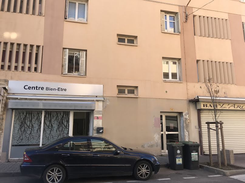 Location  locaux professionnels  39.98 m² à Bastia (20200), 710 €