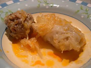 Stuffed Cabbage Rolls & Kraut Hungarian galumpkis