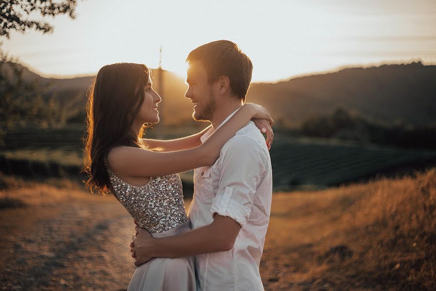 Photographe de mariage Darya Lugovaya (lugovaya). Photo du 15 juin 2018