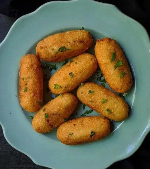 Masala Aloo Bread Roll [2 Pieces]