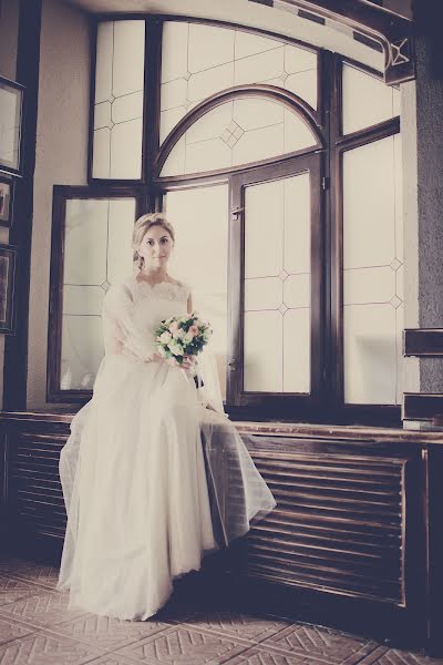 Wedding photographer Ekaterina Yuzhakova (eyuzhakova). Photo of 16 August 2015