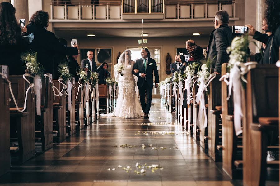 Fotografo di matrimoni Irina Donhauser (lyfoto). Foto del 21 settembre 2022