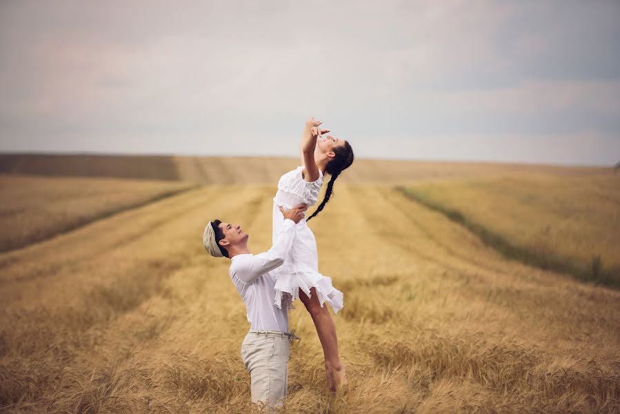 Fotografo di matrimoni Anna Ścigaj (photomoments). Foto del 21 novembre 2019