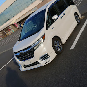 ステップワゴンスパーダ RP5