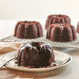 Baby Bundt Cakes - Half Dozen