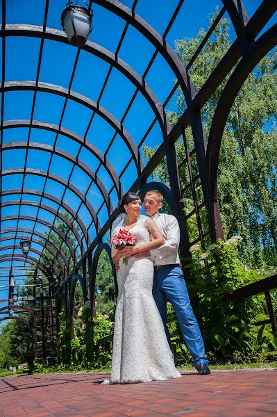 Fotógrafo de casamento Tatyana Volkogon (tvolkogon). Foto de 7 de julho 2015