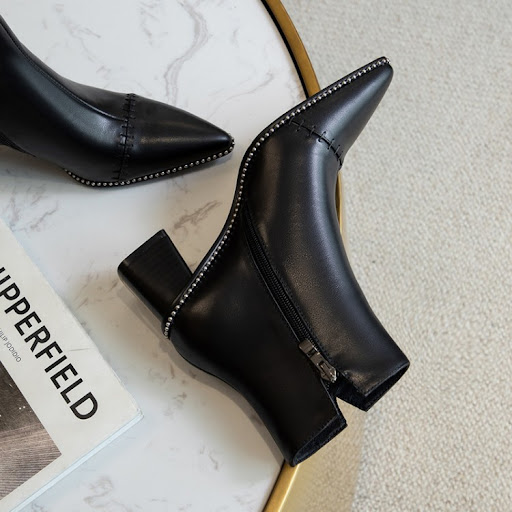 Title 6, All-match Metal Bead High-heel Martin Boots. Si...