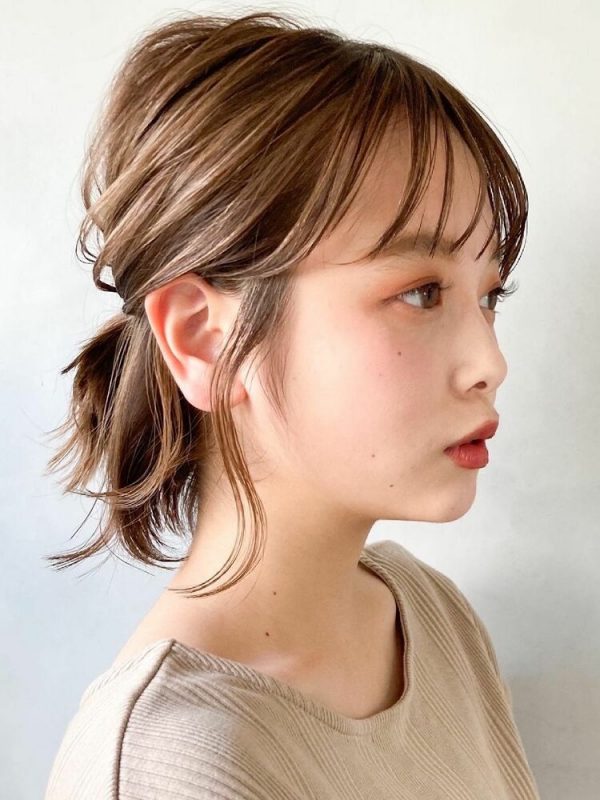 大人おしゃれなボブ ポニーテールのヘアアレンジ こなれ感のあるやり方をご紹介 Trill トリル