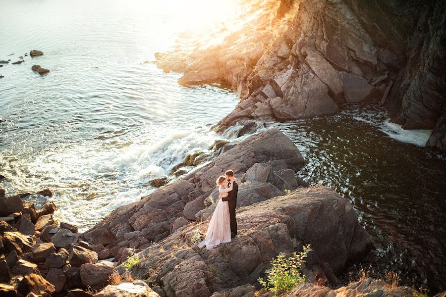 Fotógrafo de casamento Sergey Shulga (shulgafoto). Foto de 19 de novembro 2016