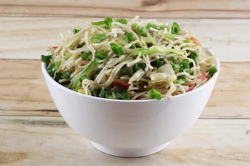 Veg Hakka Noodles