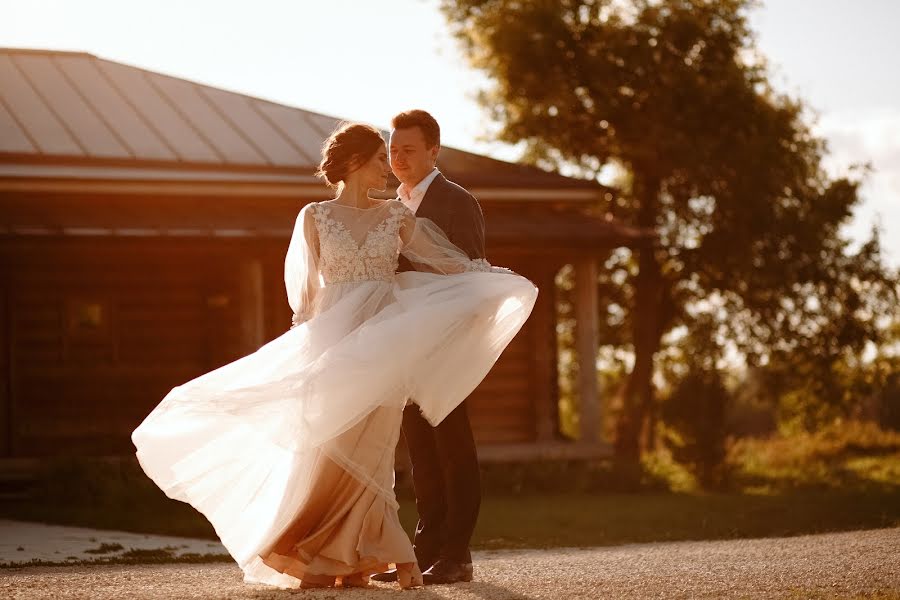 Fotografo di matrimoni Bella Markova (bellas). Foto del 18 gennaio 2019