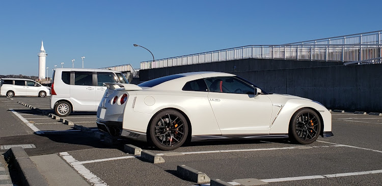 NISSAN GT-Rの江の島・富士山・コラボ・セーリング・オリンピックに関するカスタム事例の投稿画像2枚目