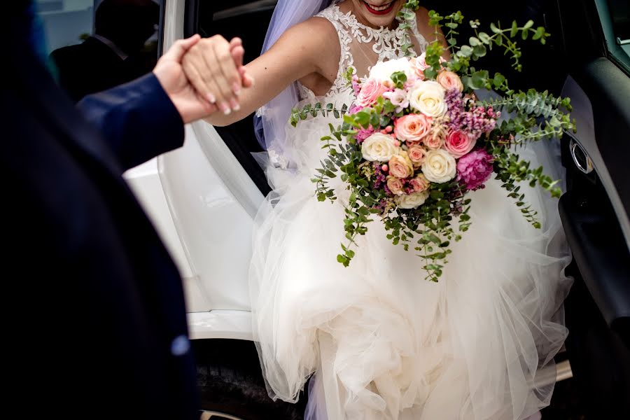 Fotografo di matrimoni Mile Vidic Gutiérrez (milevidicgutier). Foto del 28 febbraio 2019