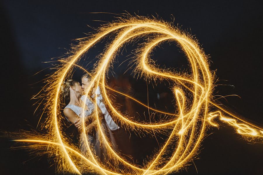 Photographe de mariage Denis Anurev (ideapix). Photo du 31 octobre 2018