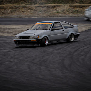 カローラレビン AE86