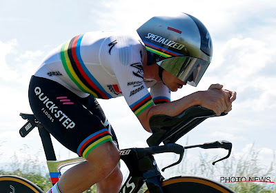 En of hij terug is! IJzersterke Remco Evenepoel rekent af met Europese kampioen in verbluffend slot en slaat dubbelslag