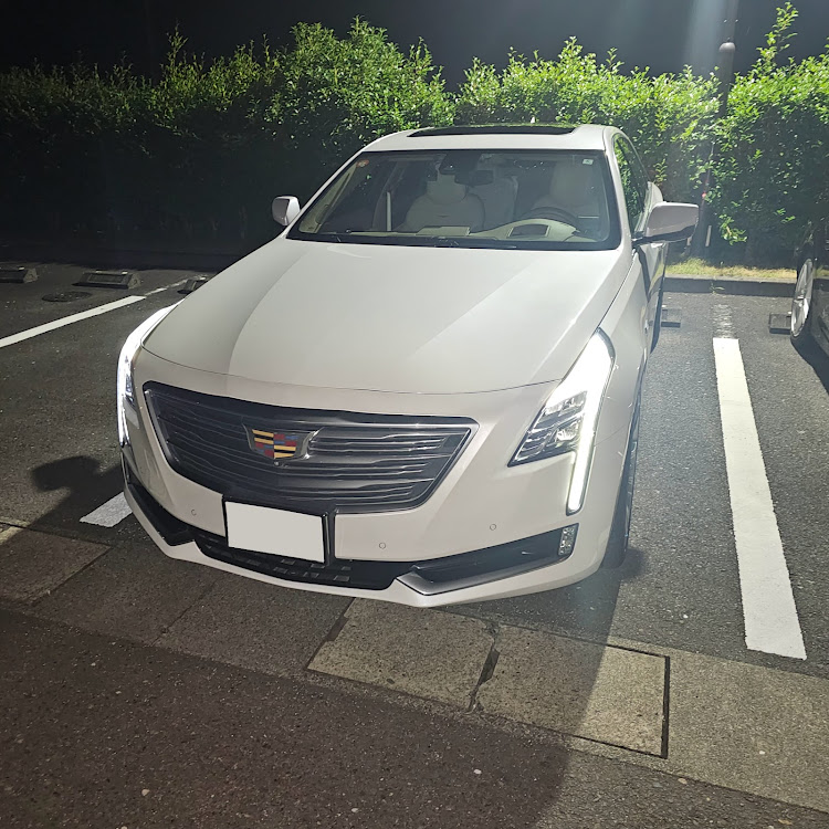 CT6のキャデラックCT6・ホンダレジェンド・違法改造車取り締まり月間・紅白車合戦・ドライブに関するカスタム事例の投稿画像5枚目