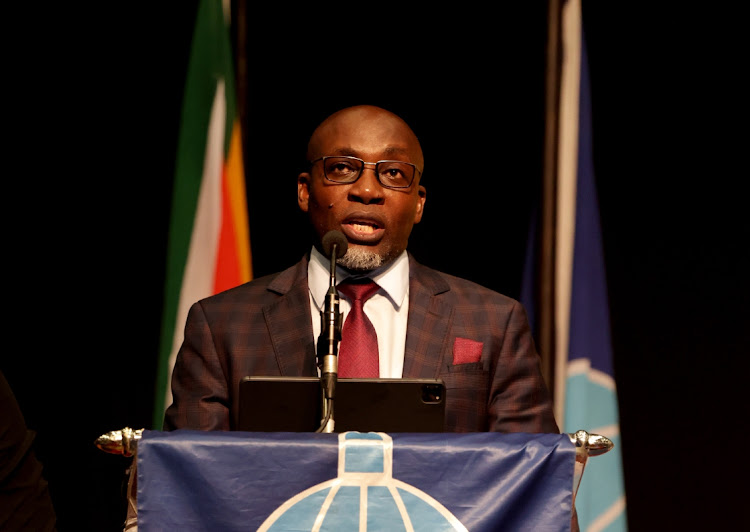 eThekwini mayor Mxolisi Kaunda was not heard by political parties who raised grievances during his state of the city address.