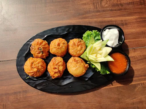 Veg Fried Momos [6 Pcs]