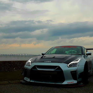 NISSAN GT-R R35