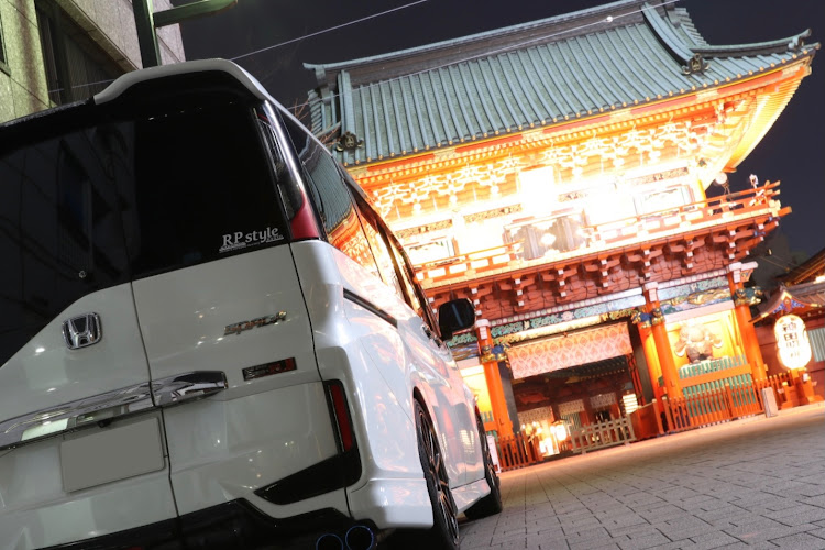 ステップワゴンスパーダのHONDA The Power of Dreams・DBA-RP3・RP style・カメ活・神田明神に関するカスタム事例の投稿画像4枚目