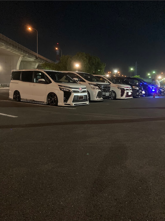 ノアの河川環境楽園駐車場・AVALANCHE・岐阜県・オールジャンルMT・iPhone SEに関するカスタム事例の投稿画像1枚目