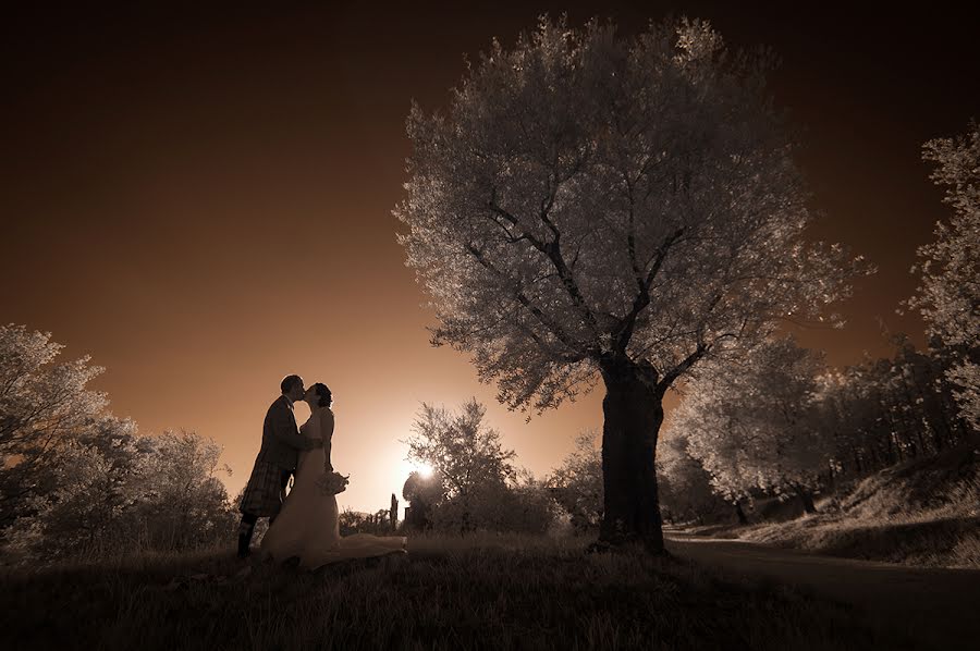 Fotografo di matrimoni Andrea Viviani (viviani). Foto del 11 luglio 2015