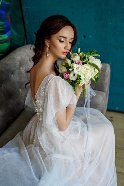 Свадебный фотограф Елена Бабинцева (comilfo19). Фотография от 10 июня 2019
