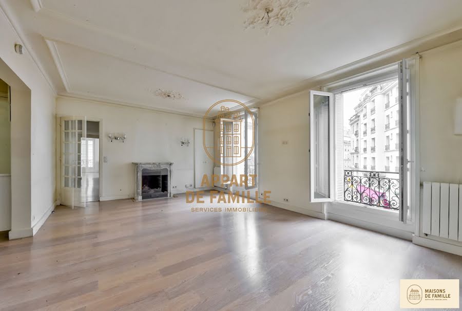 Vente appartement 5 pièces 102 m² à Paris 18ème (75018), 999 000 €