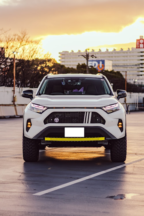 RAV4の真正面ショット・写活📸・寒い🥶💦に関するカスタム事例の投稿画像1枚目