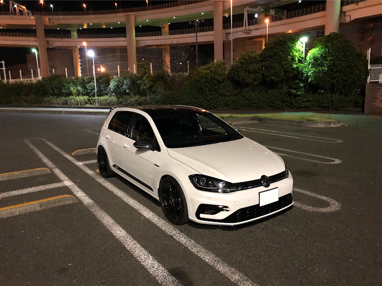 ゴルフ Rのエッティンガー・アクセスエボリューション・TWS・oem+・大黒パーキングに関するカスタム事例の投稿画像1枚目