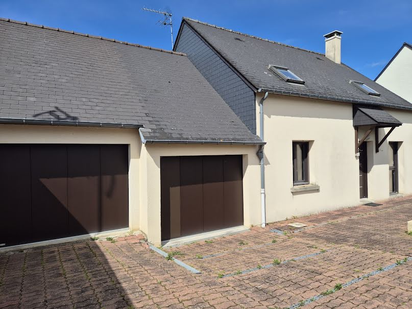 Vente maison 5 pièces 93.25 m² à Saint-Sauveur-des-Landes (35133), 228 360 €