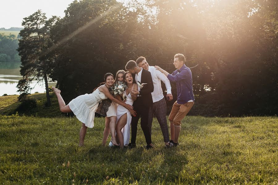 Fotografo di matrimoni Dima Pershin (lessnessless). Foto del 18 luglio 2021