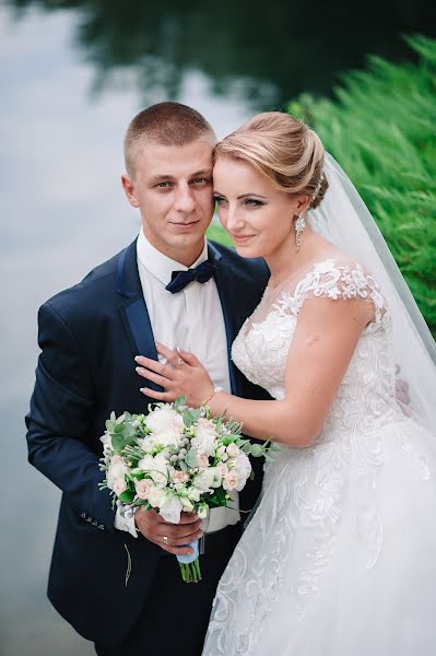 Photographe de mariage Oleh Yarovka (uleh). Photo du 1 octobre 2017