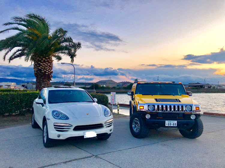 H2のHUMMER H2・HUMMER・今出プチフォルニア・今出港・カイエンに関するカスタム事例の投稿画像1枚目