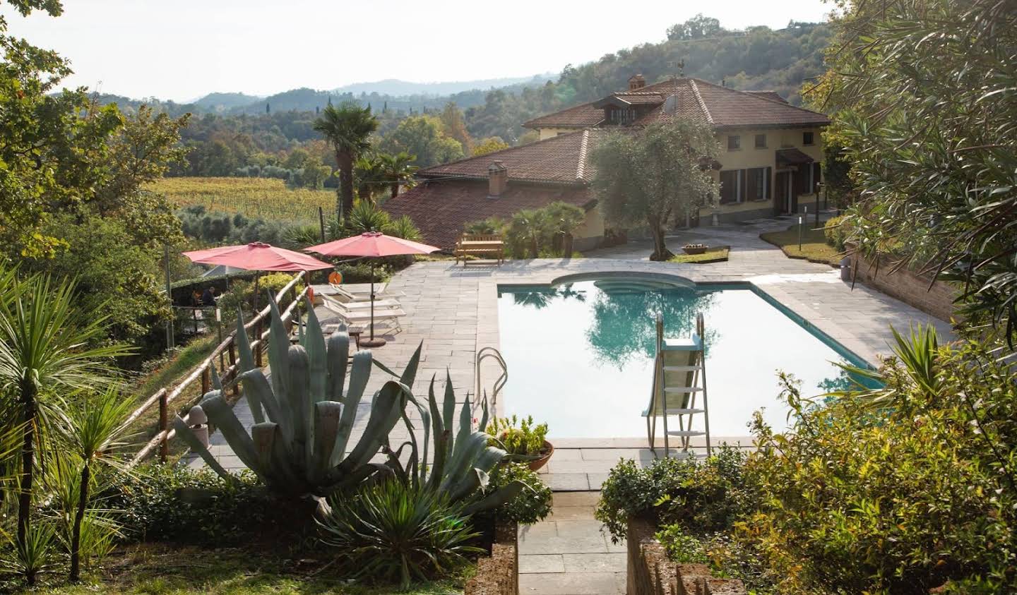 House with pool and terrace Salò