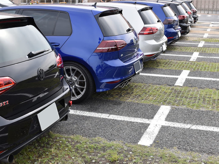 ゴルフGTIのVWミーティング・サイゼリヤ・神戸〜♪・シリシリーズに関するカスタム事例の投稿画像1枚目