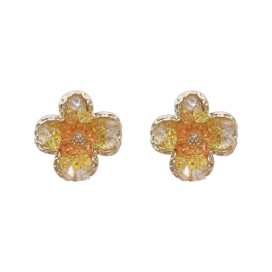 Boucles d'oreilles clous fleur de jasmin pour femme Bijoux floraux élégants Accessoire féminin raffiné Cadeau idéal Design délicat et intemporel