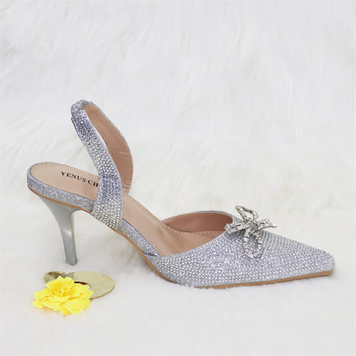 Title 12, Ladies Bow Silver Buckle Design Pointed High He...