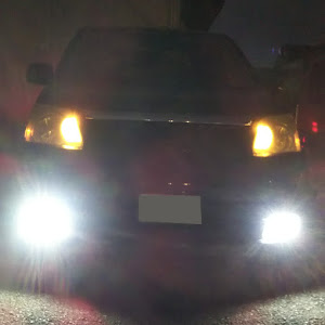 ノア AZR60G