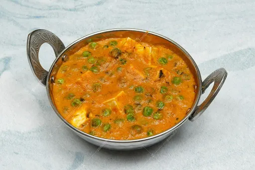 Matar Paneer