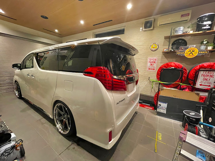 アルファードの雪活の後は洗車✨・ガレージで夜活📸・30前期頑張ろうに関するカスタム事例の投稿画像5枚目